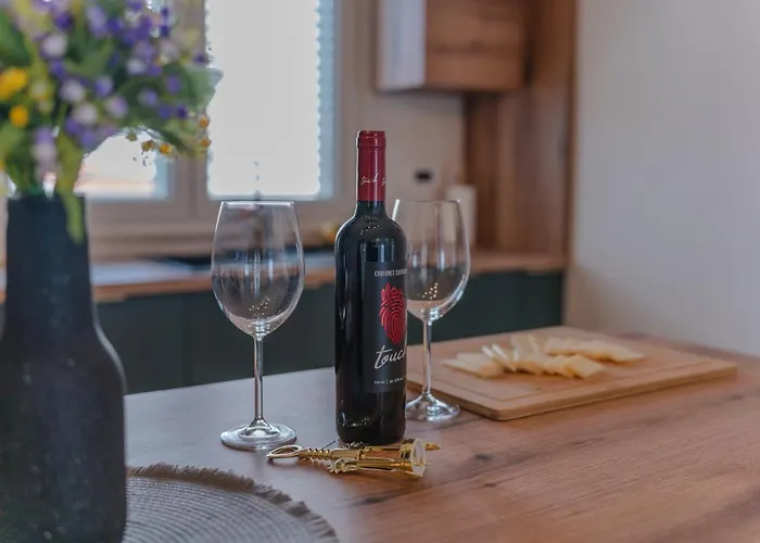 Glamorous Getaway Апартаменты